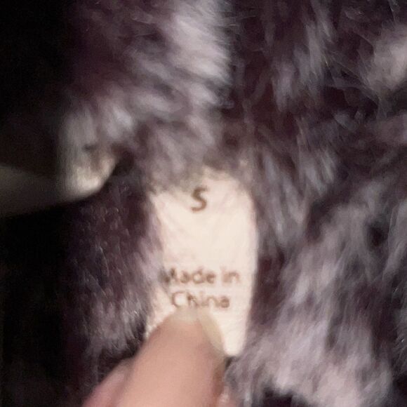 SOFT SURROUNDINGS Faux Fur Purple and White Vest-S - Picture 9 of 10